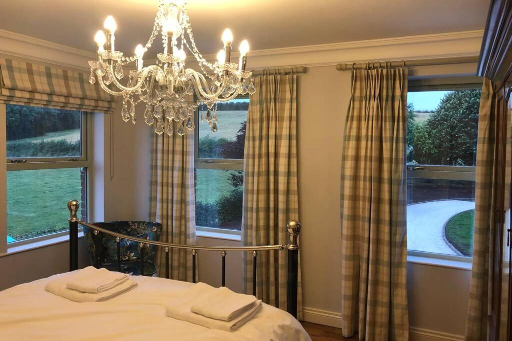 Ballyheifer House - A Beautiful 5 Bedroom Home. マラフェルト エクステリア 写真